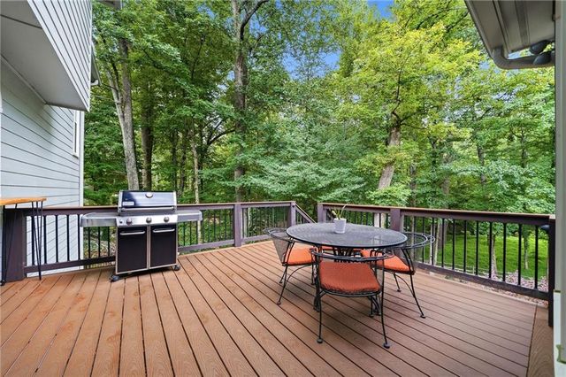4865 Parkland Trail NE, Roswell, GA 30075