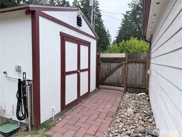 15420 Sidney Road SW, Port Orchard, WA 98367