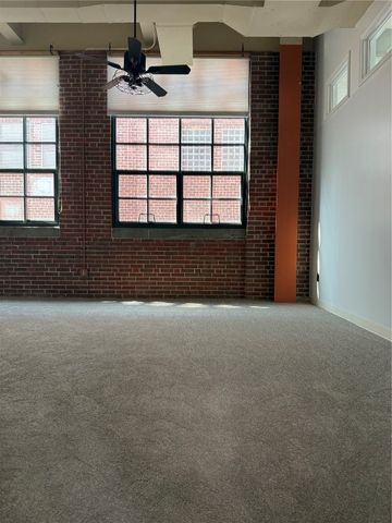 905 3rd Street SE 305, Cedar Rapids, IA 52401