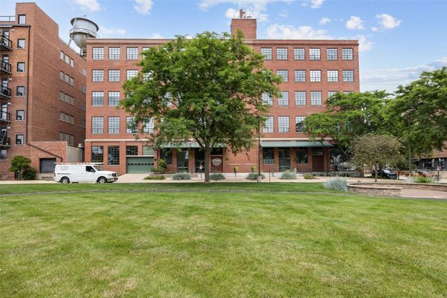 905 3rd Street SE 305, Cedar Rapids, IA 52401