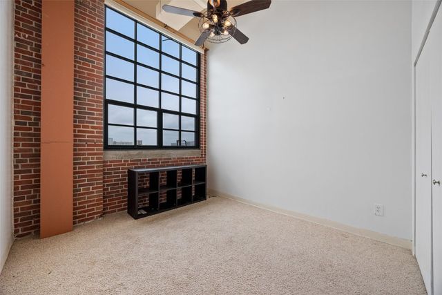 905 3rd Street SE 305, Cedar Rapids, IA 52401