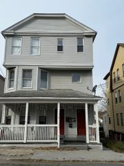 76 Lounsbury Avenue 2nd floor, Waterbury, CT 06706