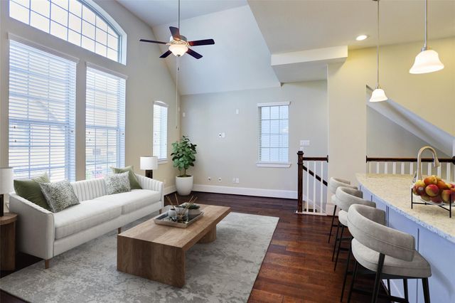 11005 Acorn Falls Drive, Houston, TX 77043