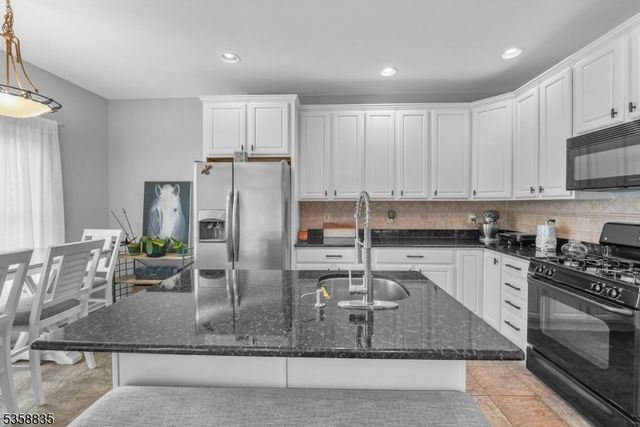 43 Bracken Hill Rd, Hardyston Twp., NJ 07419