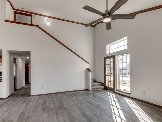 2142 Briarcliff Drive, Moore, OK 73170