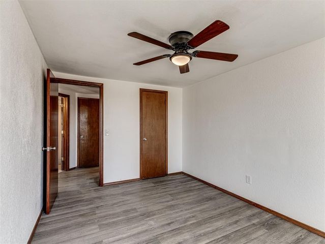 2142 Briarcliff Drive, Moore, OK 73170