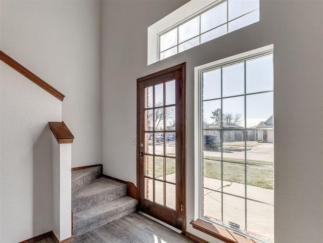 2142 Briarcliff Drive, Moore, OK 73170