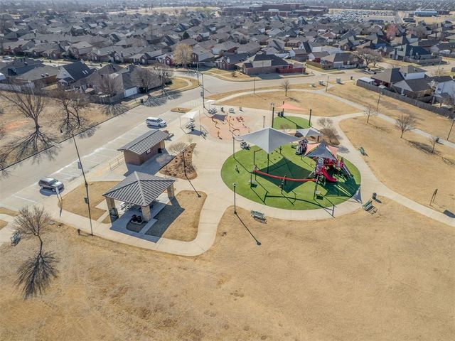 2142 Briarcliff Drive, Moore, OK 73170