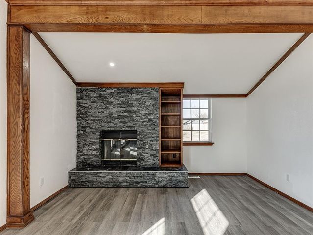 2142 Briarcliff Drive, Moore, OK 73170