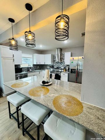 1035 wildwood, San Antonio, TX 78201