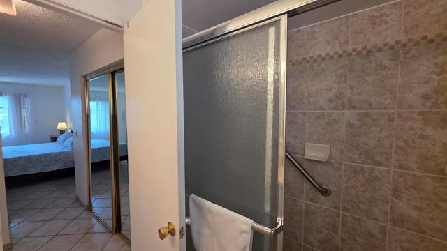 2900 NW 46th Avenue 213, Lauderdale Lakes, FL 33313