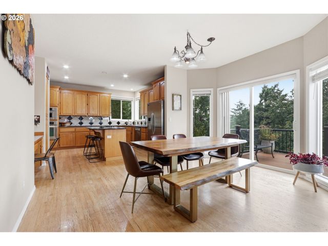 16431 Sw TIMBERLAND Dr, Beaverton, OR 97007