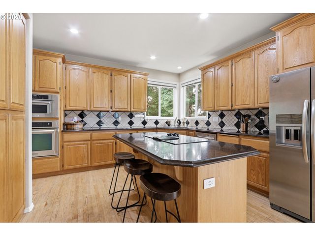 16431 Sw TIMBERLAND Dr, Beaverton, OR 97007