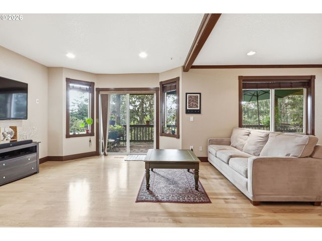 16431 Sw TIMBERLAND Dr, Beaverton, OR 97007