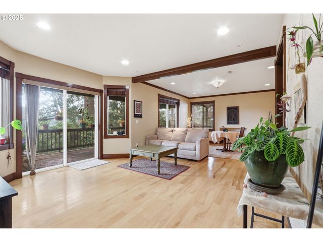 16431 Sw TIMBERLAND Dr, Beaverton, OR 97007