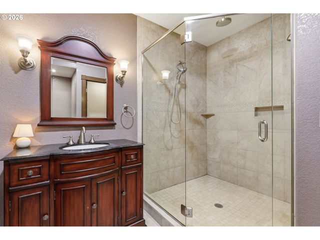 16431 Sw TIMBERLAND Dr, Beaverton, OR 97007