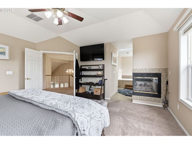 16431 Sw TIMBERLAND Dr, Beaverton, OR 97007