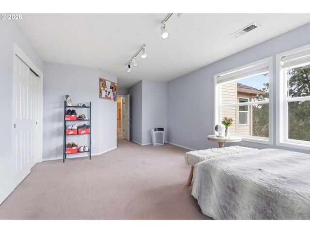 16431 Sw TIMBERLAND Dr, Beaverton, OR 97007