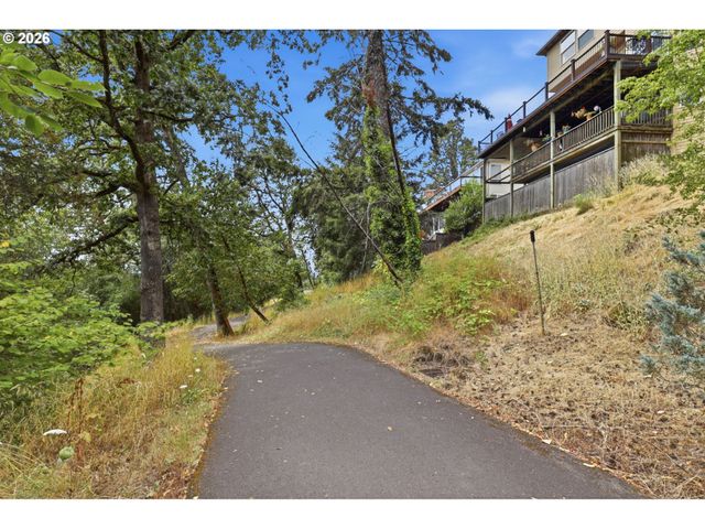 16431 Sw TIMBERLAND Dr, Beaverton, OR 97007