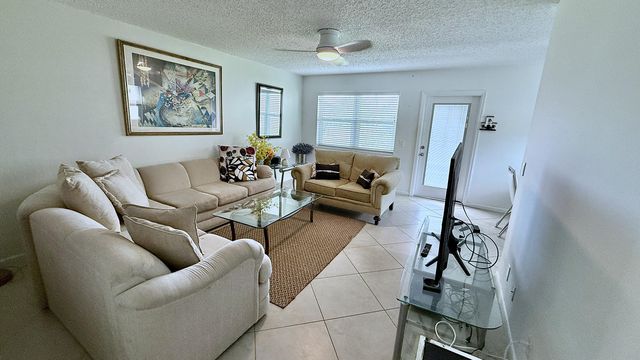 316 Markham, Deerfield Beach, FL 33442