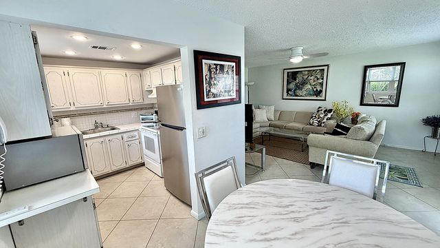 316 Markham, Deerfield Beach, FL 33442