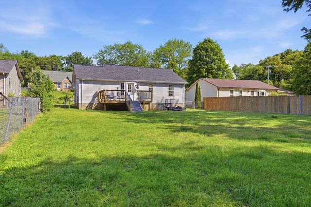 1809 Colt Dr, Clarksville, TN 37042