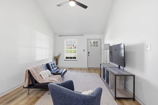 1809 Colt Dr, Clarksville, TN 37042