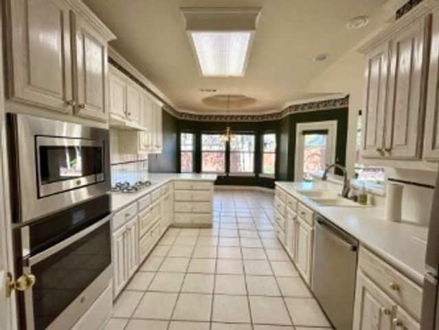 1201 Buena Vista Drive, Denton, TX 76210