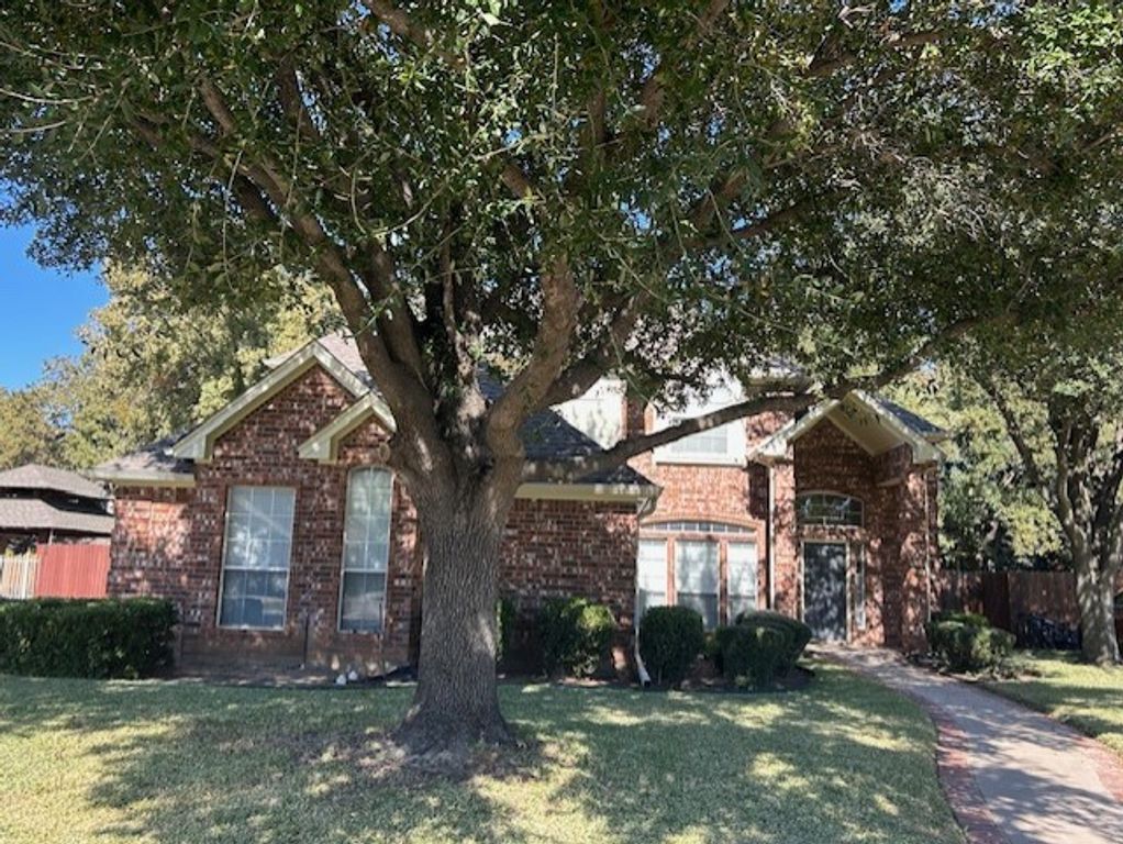 1201 Buena Vista Drive, Denton, TX 76210