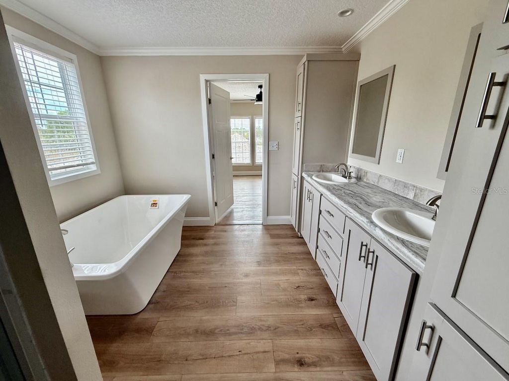 Image 27 of property listing at 15033 NW 264TH STREET, Okeechobee, FL 34972