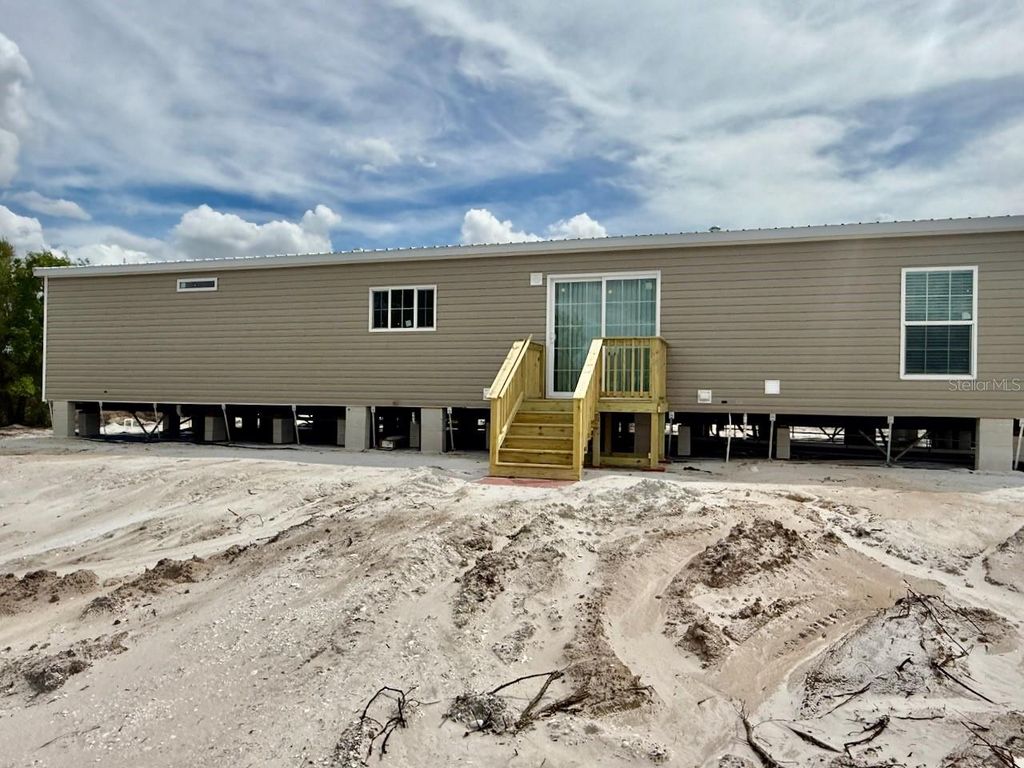 Image 50 of property listing at 15033 NW 264TH STREET, Okeechobee, FL 34972