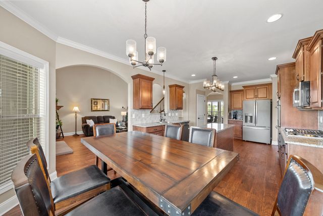 2969 Eliza Dr, Clarksville, TN 37043