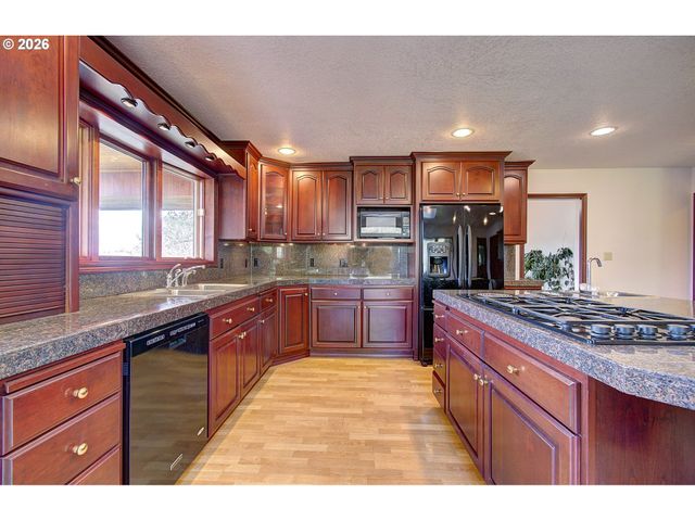 500 S TOUTLE Rd, Toutle, WA 98649