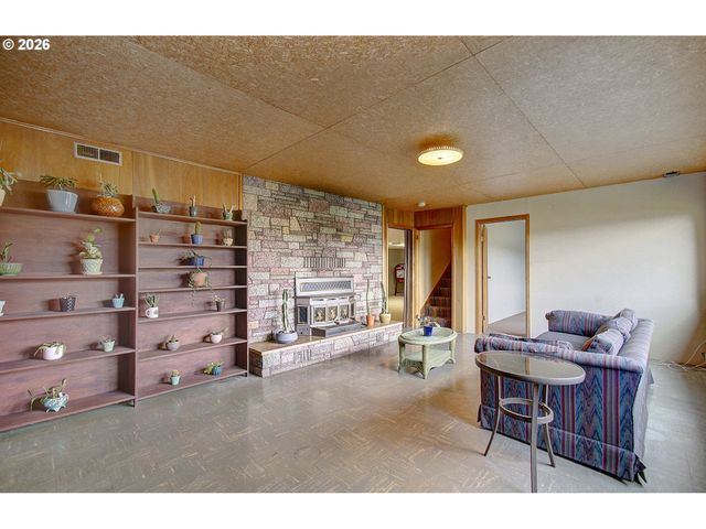 500 S TOUTLE Rd, Toutle, WA 98649