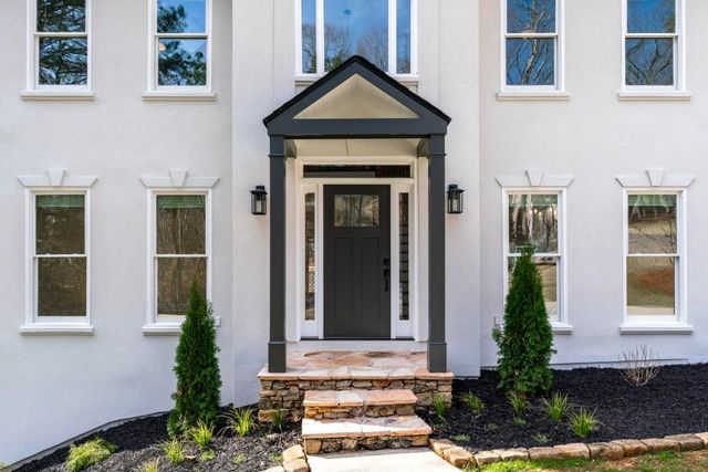 6005 Bateau Drive, Flowery Branch, GA 30542