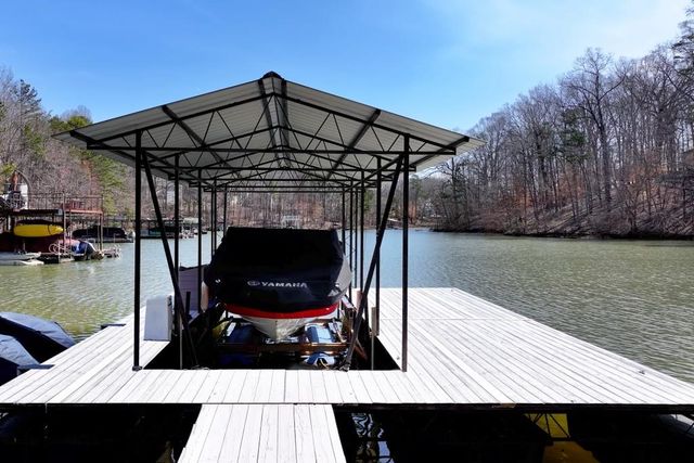 6005 Bateau Drive, Flowery Branch, GA 30542