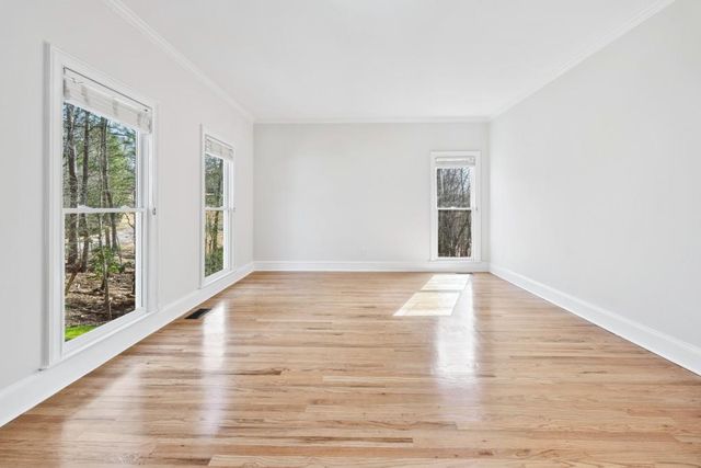 6005 Bateau Drive, Flowery Branch, GA 30542