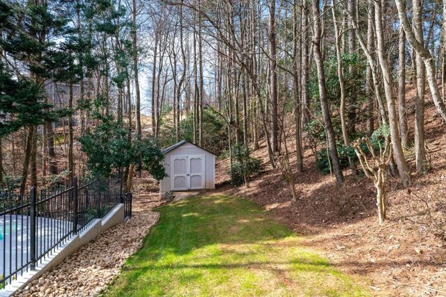 6005 Bateau Drive, Flowery Branch, GA 30542