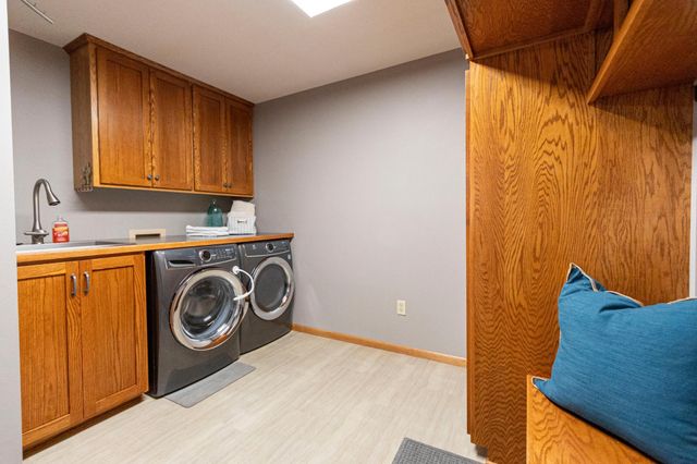 2311 S Burgen Drive SE, Alexandria, MN 56308