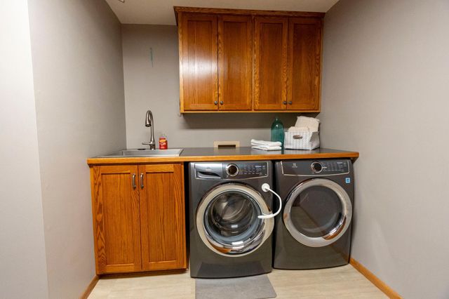 2311 S Burgen Drive SE, Alexandria, MN 56308