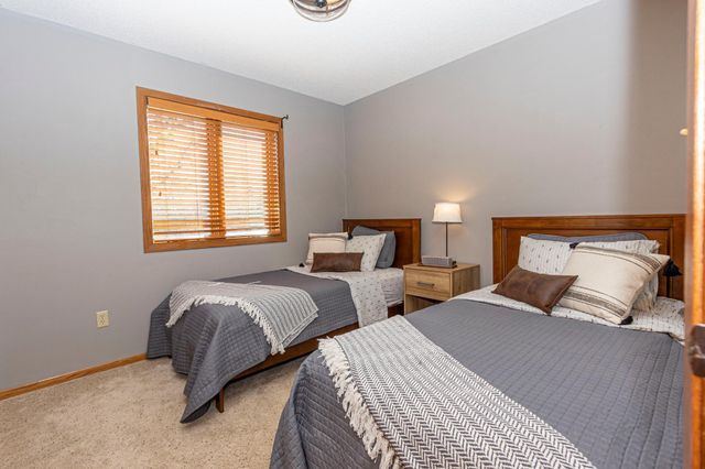 2311 S Burgen Drive SE, Alexandria, MN 56308