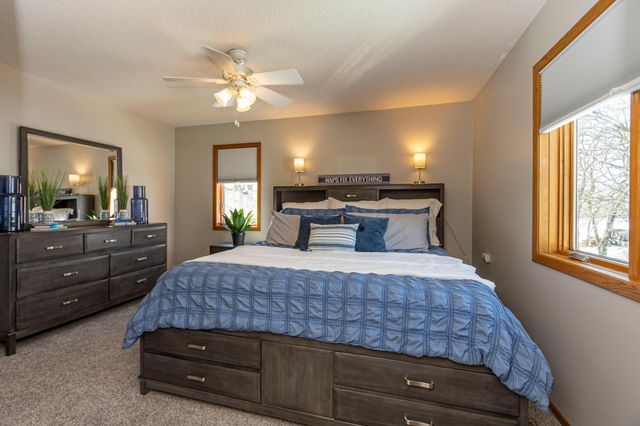 2311 S Burgen Drive SE, Alexandria, MN 56308