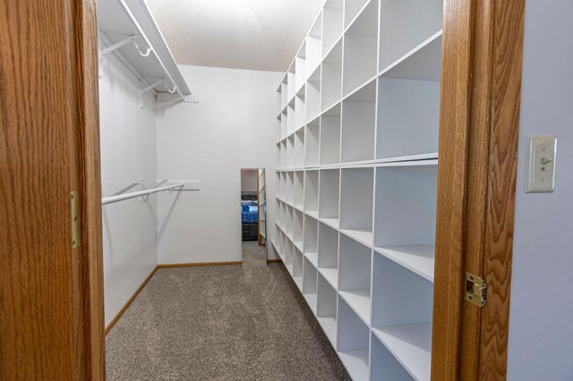 2311 S Burgen Drive SE, Alexandria, MN 56308