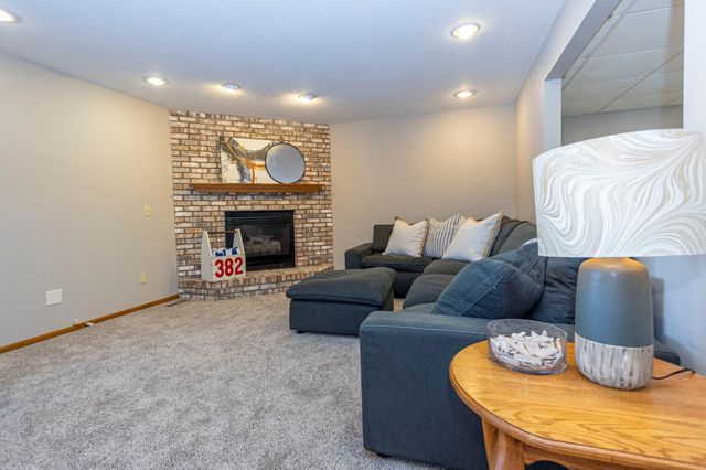 2311 S Burgen Drive SE, Alexandria, MN 56308