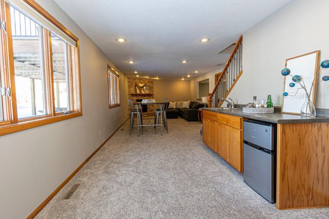 2311 S Burgen Drive SE, Alexandria, MN 56308