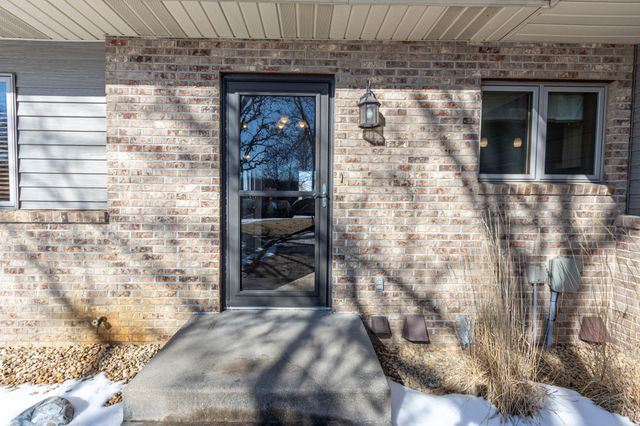 2311 S Burgen Drive SE, Alexandria, MN 56308