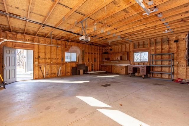 2311 S Burgen Drive SE, Alexandria, MN 56308