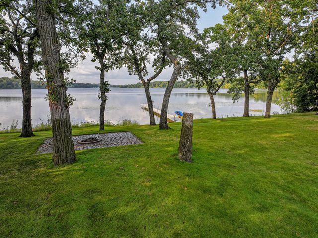 2311 S Burgen Drive SE, Alexandria, MN 56308