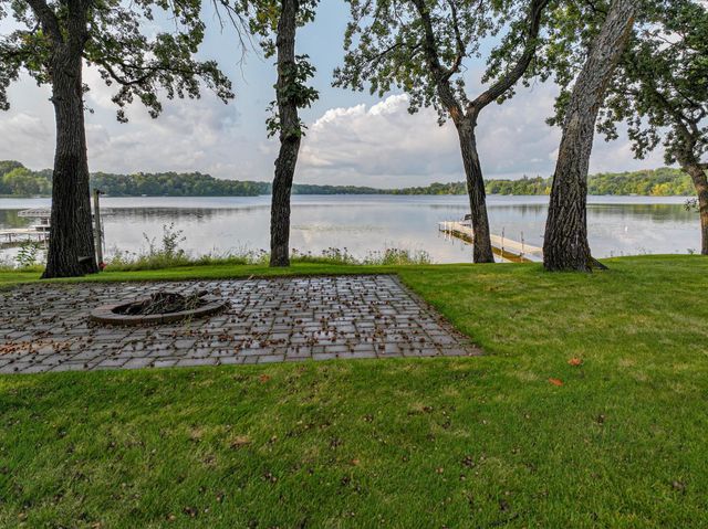 2311 S Burgen Drive SE, Alexandria, MN 56308