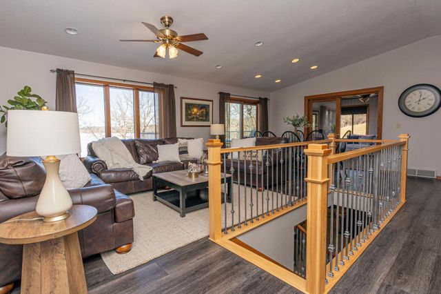 2311 S Burgen Drive SE, Alexandria, MN 56308